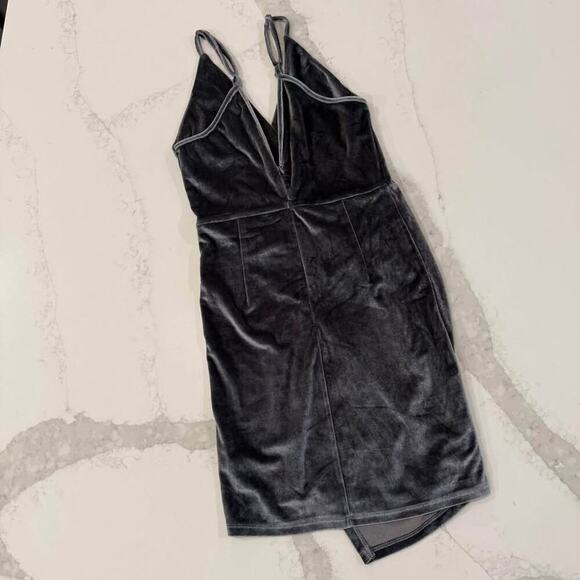 Love Velvet Wrap V-Neck Mini Bodycon Party Dress Womens Small Gray Sexy GoingOut - Picture 5 of 8